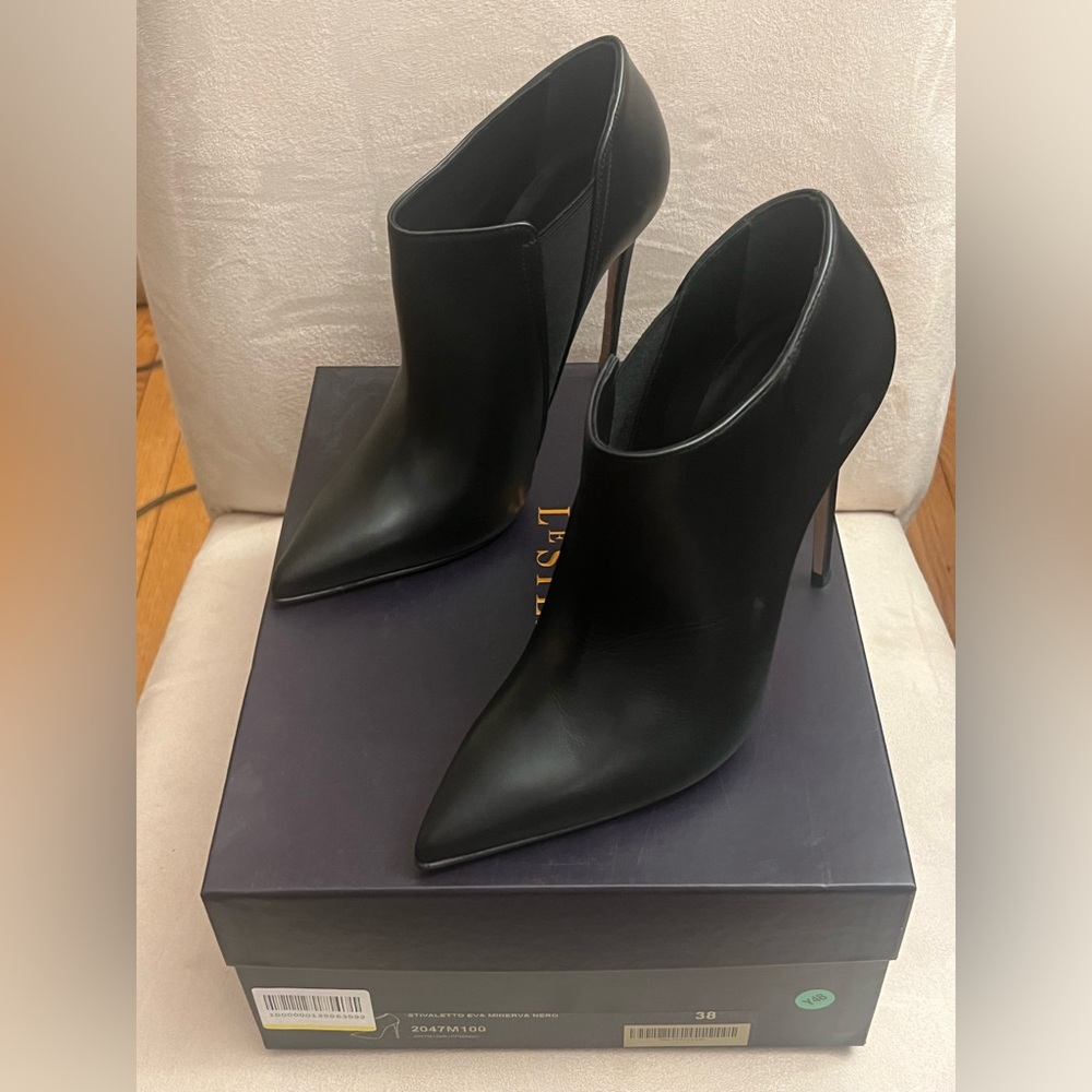 NIB Le Silla Black Leather Booties 38 EU - Picture 7 of 9